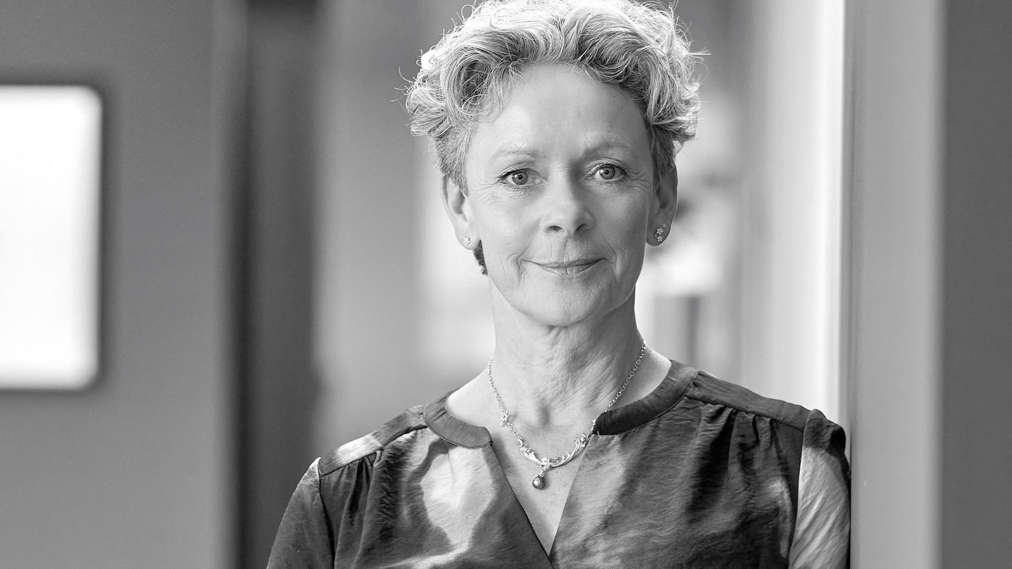 Helle Snedker